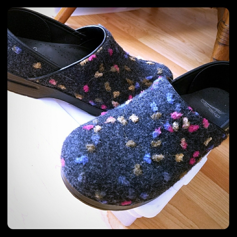 Clogs